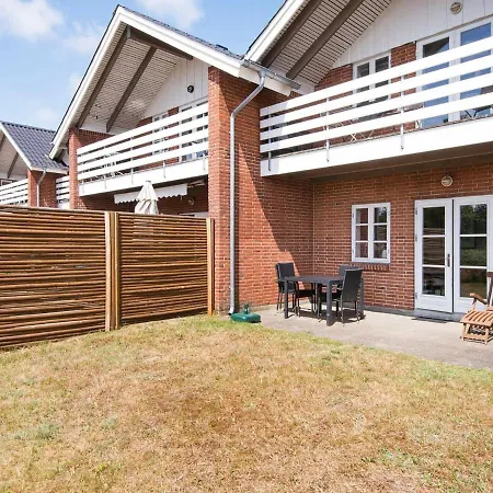 Apartmán 4 Person Holiday In R M *